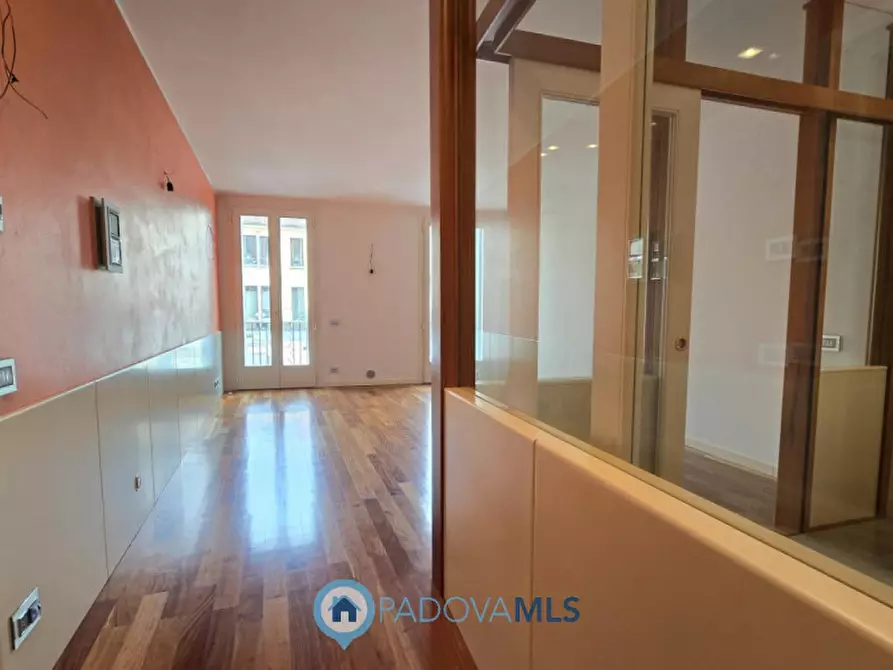 Immagine 9 di Appartamento in vendita  in Piazza dei Signori, 7 a Padova