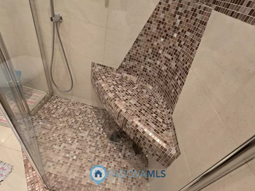 Immagine 12 di Appartamento in vendita  in Piazza dei Signori, 7 a Padova