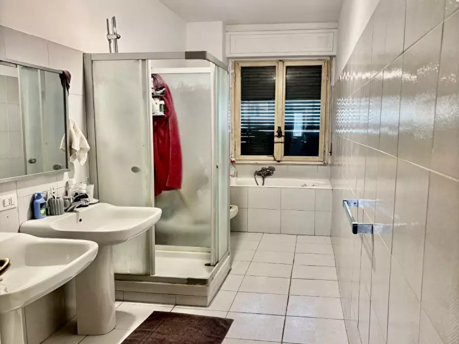 Immagine 3 di Camera in affitto  in Viale Gran Sasso, 10 a Milano