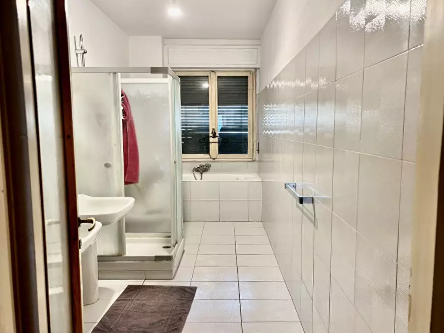 Immagine 11 di Camera in affitto  in Viale Gran Sasso, 10 a Milano