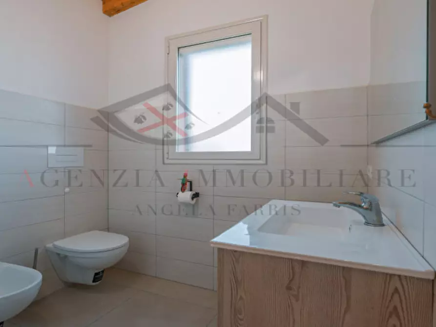 Immagine 23 di Casa indipendente in vendita  a Torpè