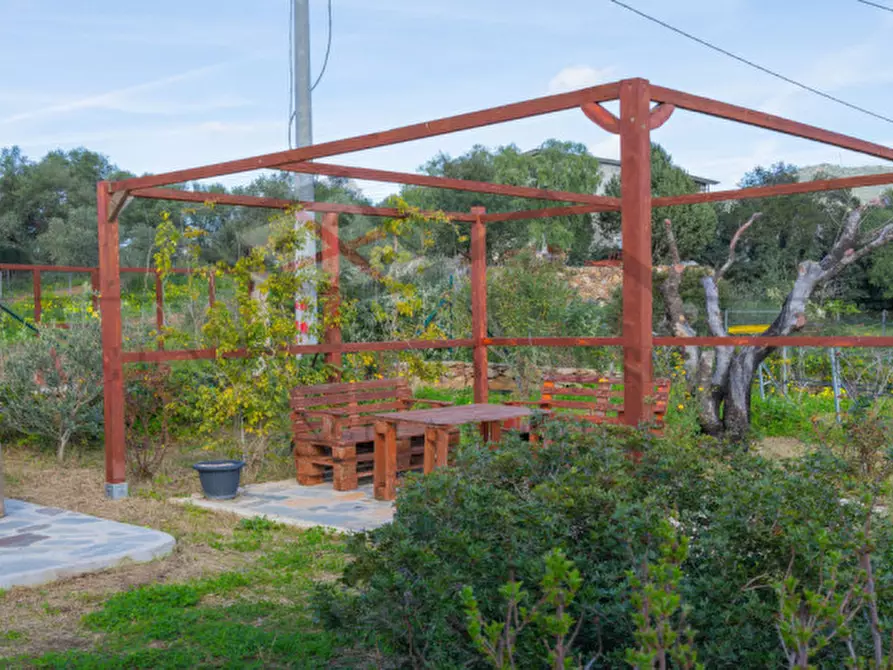 Immagine 53 di Casa indipendente in vendita  a Torpè