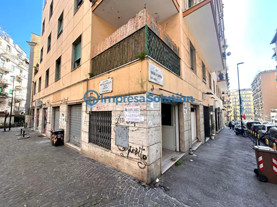 Immagine 1 di Negozio in affitto  in Via Domenico de Dominicis a Napoli