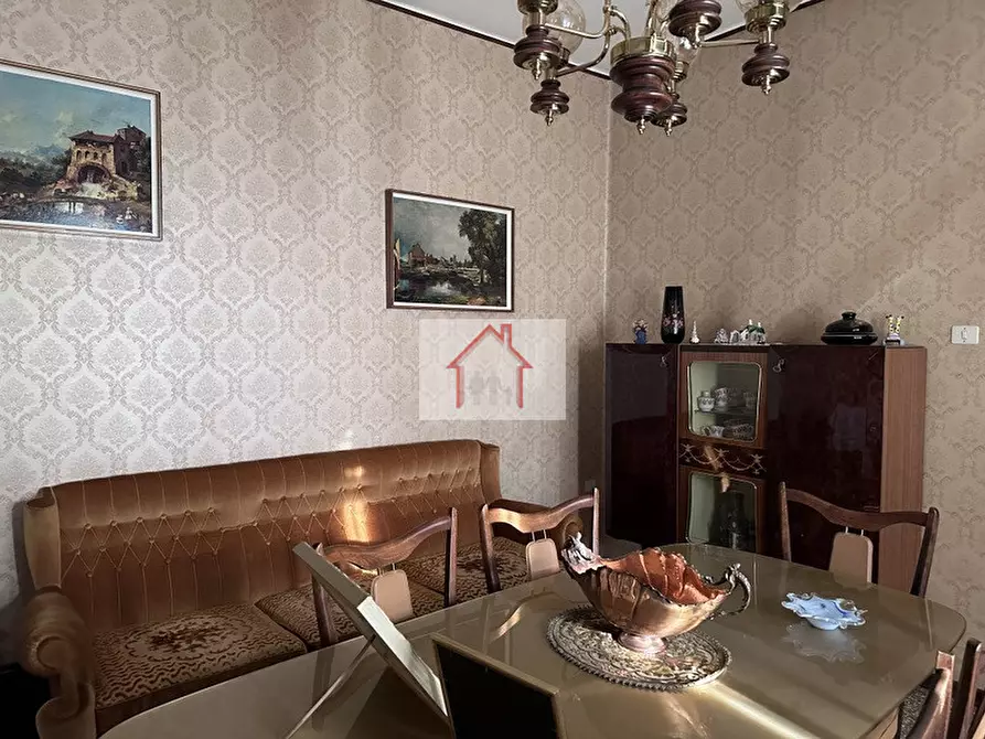 Immagine 1 di Casa bifamiliare in vendita  a Vittorio Veneto