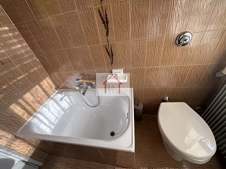 Immagine 13 di Casa bifamiliare in vendita  a Vittorio Veneto