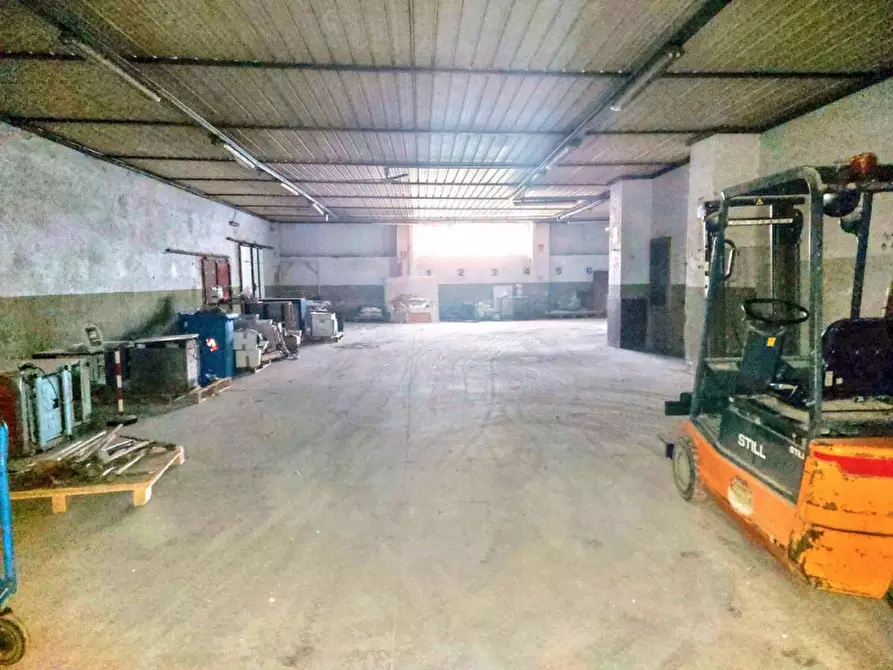 Immagine 8 di Capannone industriale in vendita  in Via Galla Placidia, N. 184 a Roma