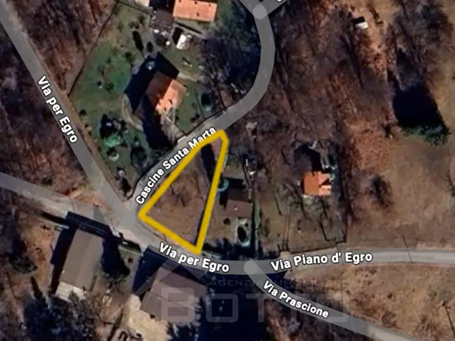 Immagine 1 di Terreno in vendita  in prato arborato, 2 a Cesara