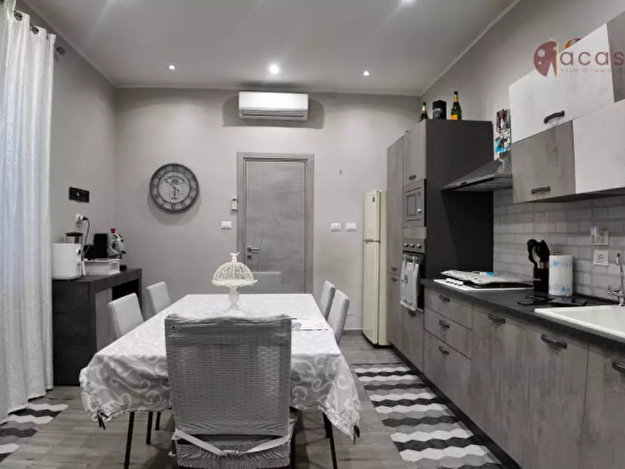 Immagine 2 di Appartamento in vendita  in Via Enrico Toti a Palermo