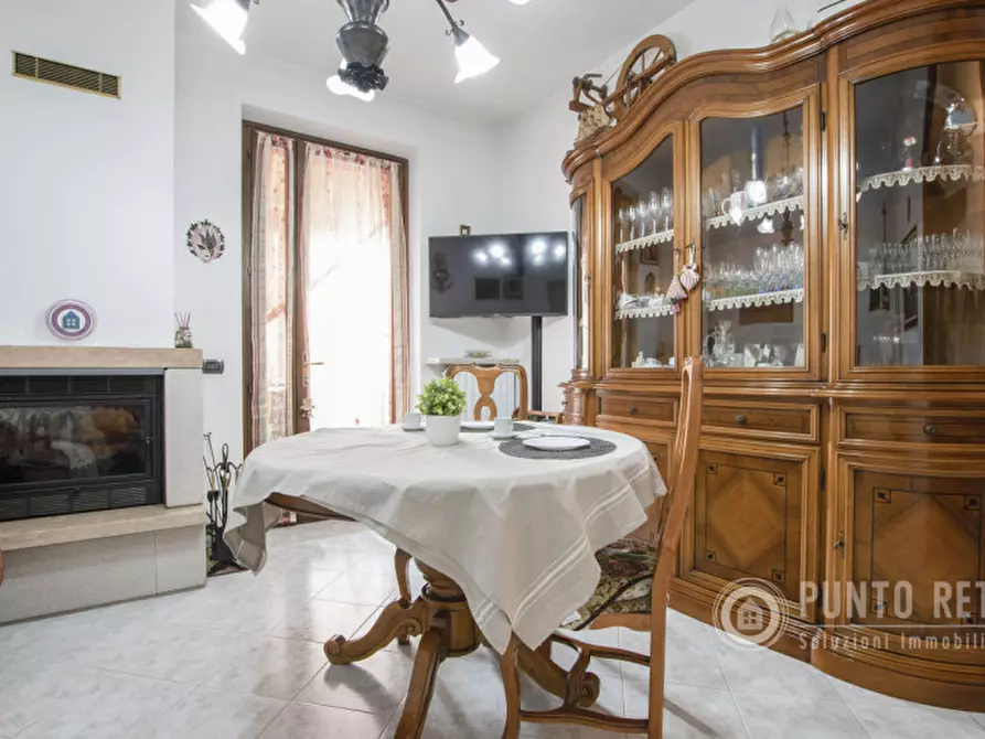 Immagine 2 di Appartamento in vendita  in Via Contrada del Forte a Verona