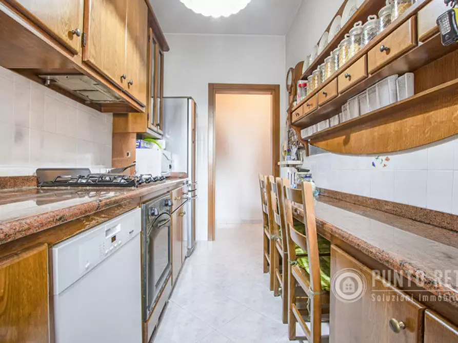 Immagine 8 di Appartamento in vendita  in Via Contrada del Forte a Verona