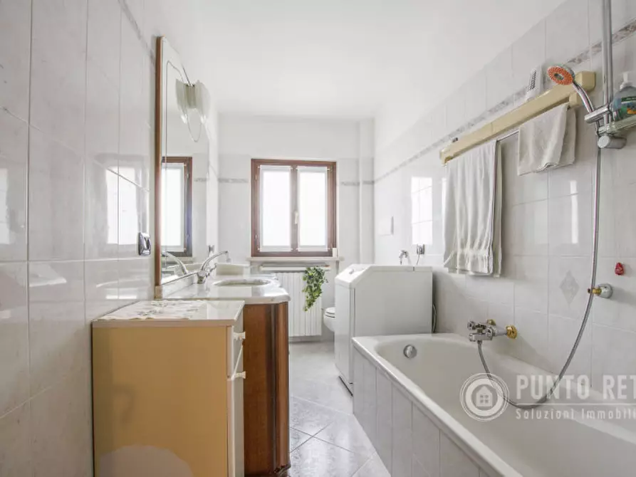 Immagine 12 di Appartamento in vendita  in Via Contrada del Forte a Verona