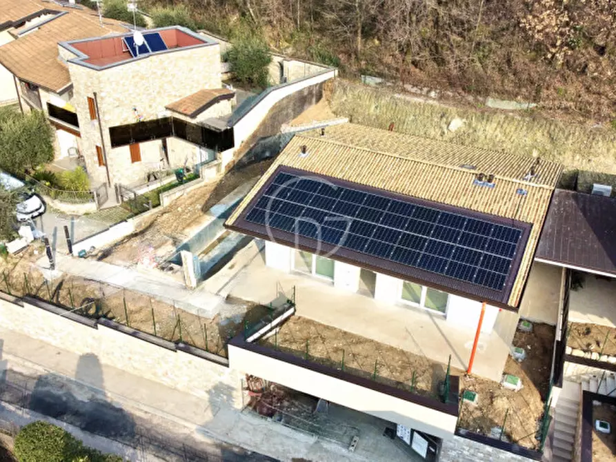 Immagine 3 di Villa in vendita  in Via Talina a Padenghe Sul Garda