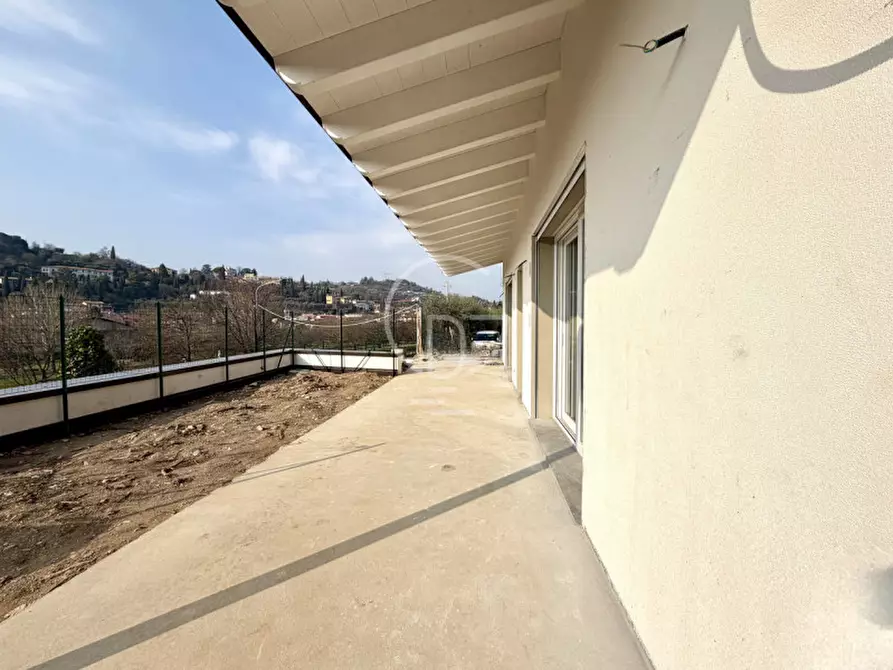 Immagine 7 di Villa in vendita  in Via Talina a Padenghe Sul Garda