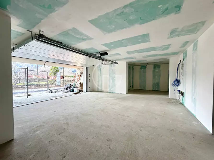 Immagine 26 di Villa in vendita  in Via Talina a Padenghe Sul Garda