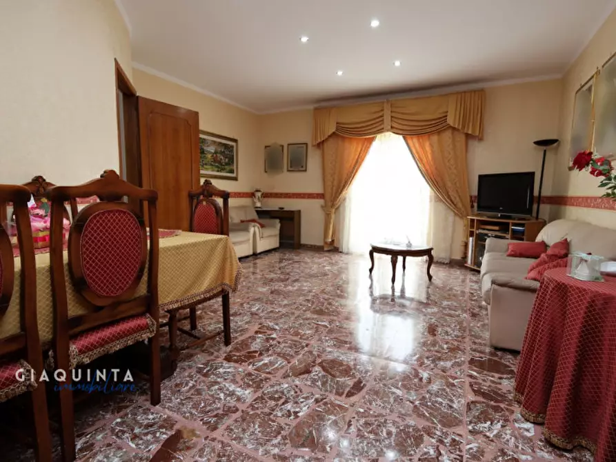 Immagine 1 di Appartamento in vendita  in Via Primo Maggio n. 3 a Palagonia