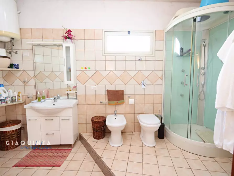 Immagine 6 di Appartamento in vendita  in Via Primo Maggio n. 3 a Palagonia