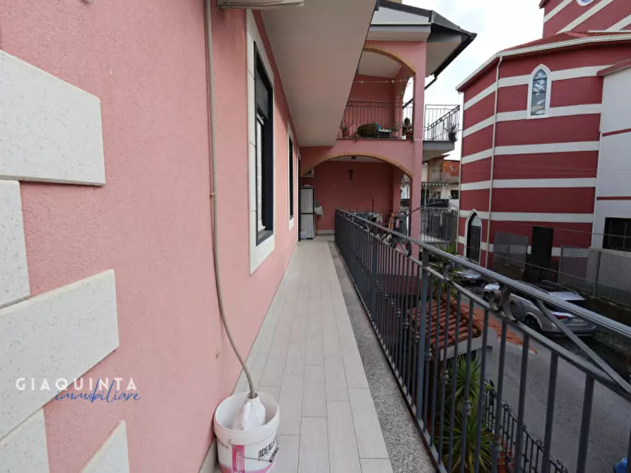 Immagine 10 di Appartamento in vendita  in Via Primo Maggio n. 3 a Palagonia