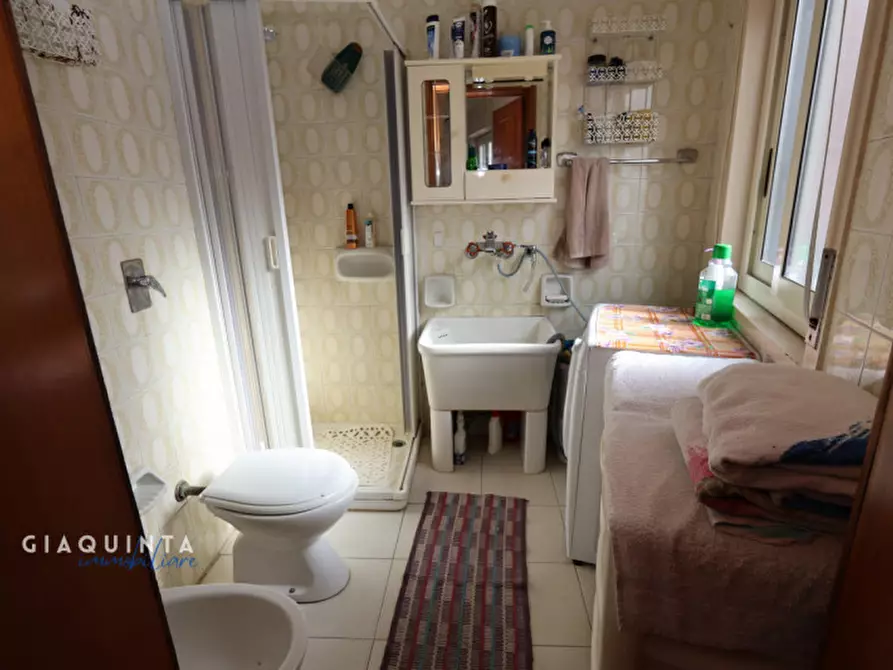 Immagine 15 di Appartamento in vendita  in Via Primo Maggio n. 3 a Palagonia