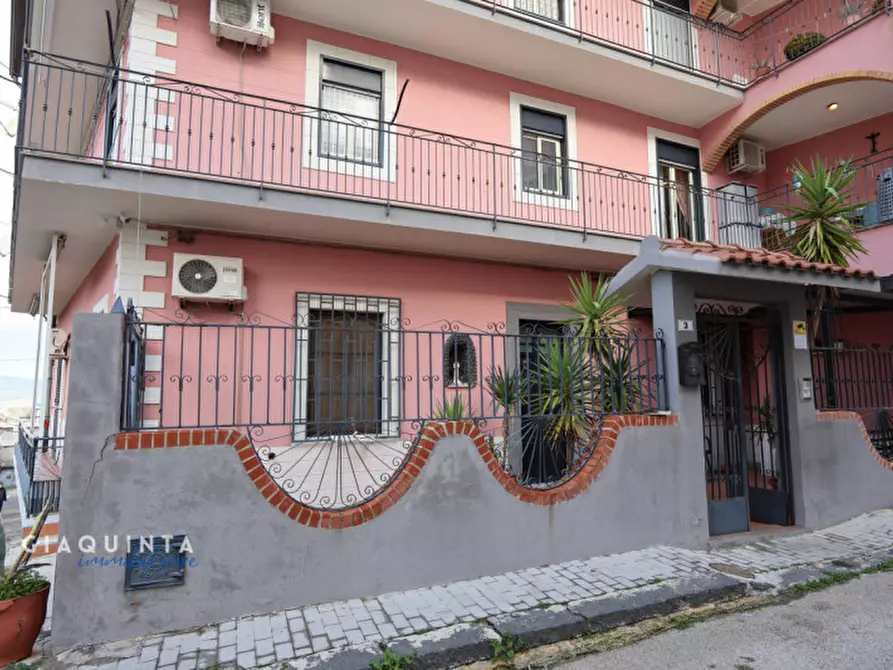 Immagine 18 di Appartamento in vendita  in Via Primo Maggio n. 3 a Palagonia