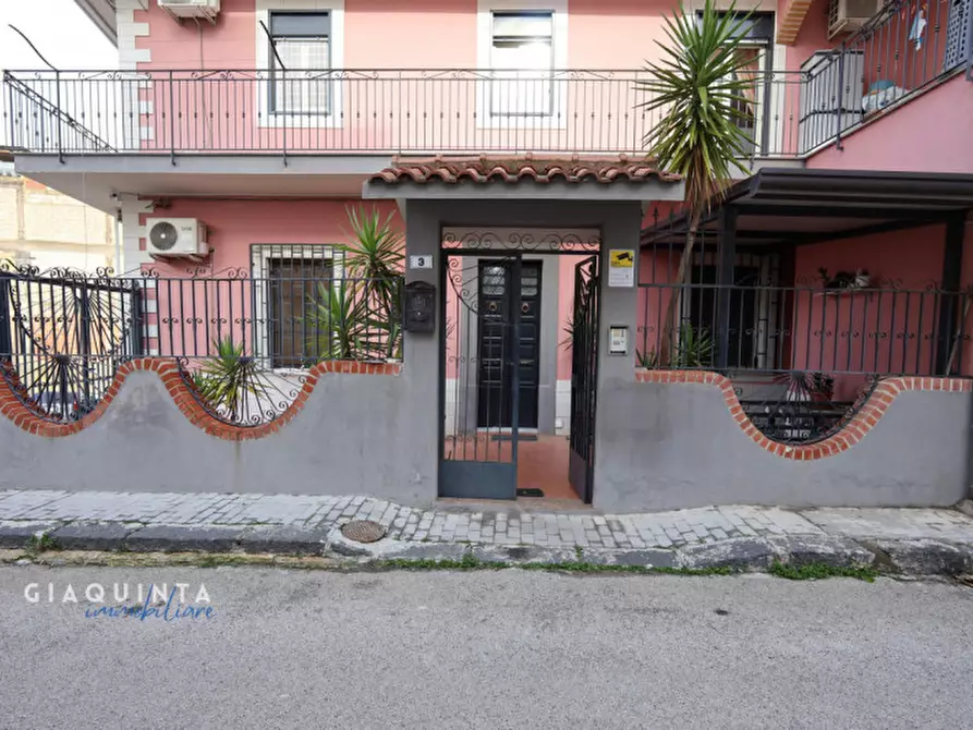 Immagine 19 di Appartamento in vendita  in Via Primo Maggio n. 3 a Palagonia