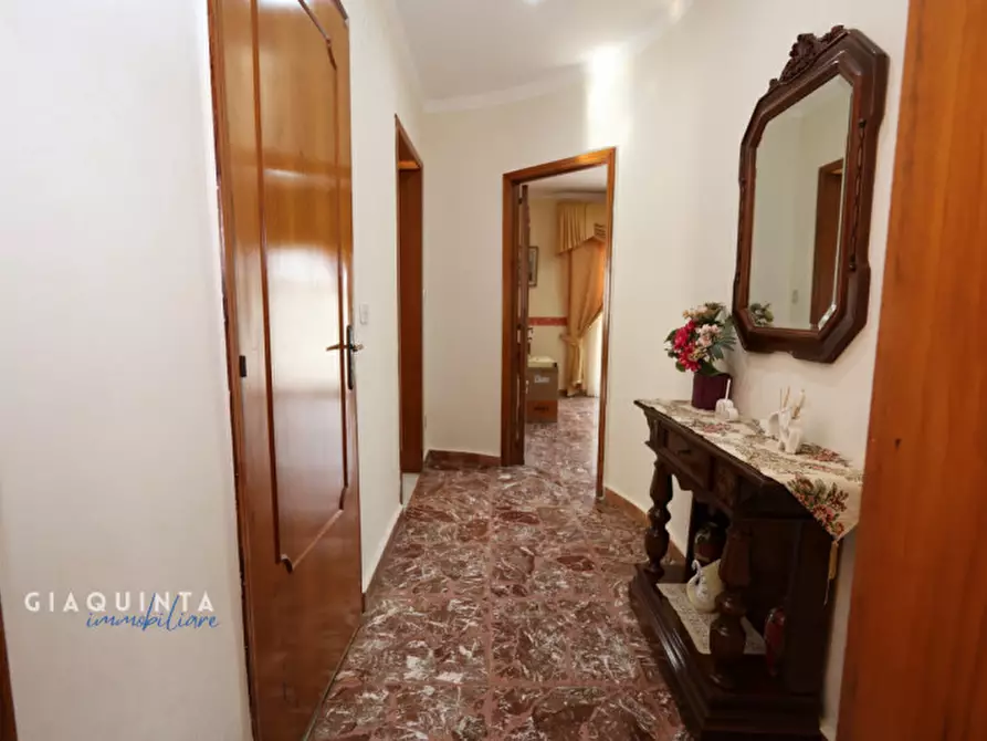 Immagine 23 di Appartamento in vendita  in Via Primo Maggio n. 3 a Palagonia