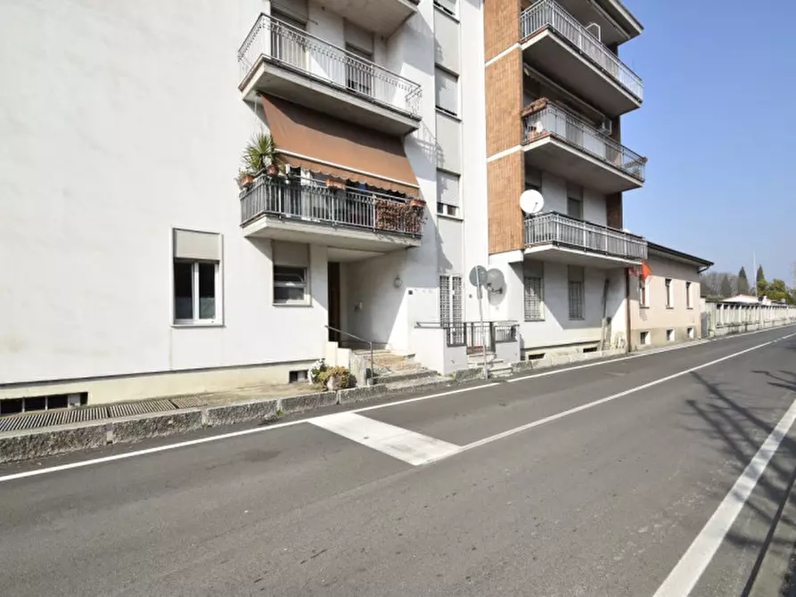 Immagine 2 di Appartamento in vendita  in Via Azzolini 2 a Bussolengo