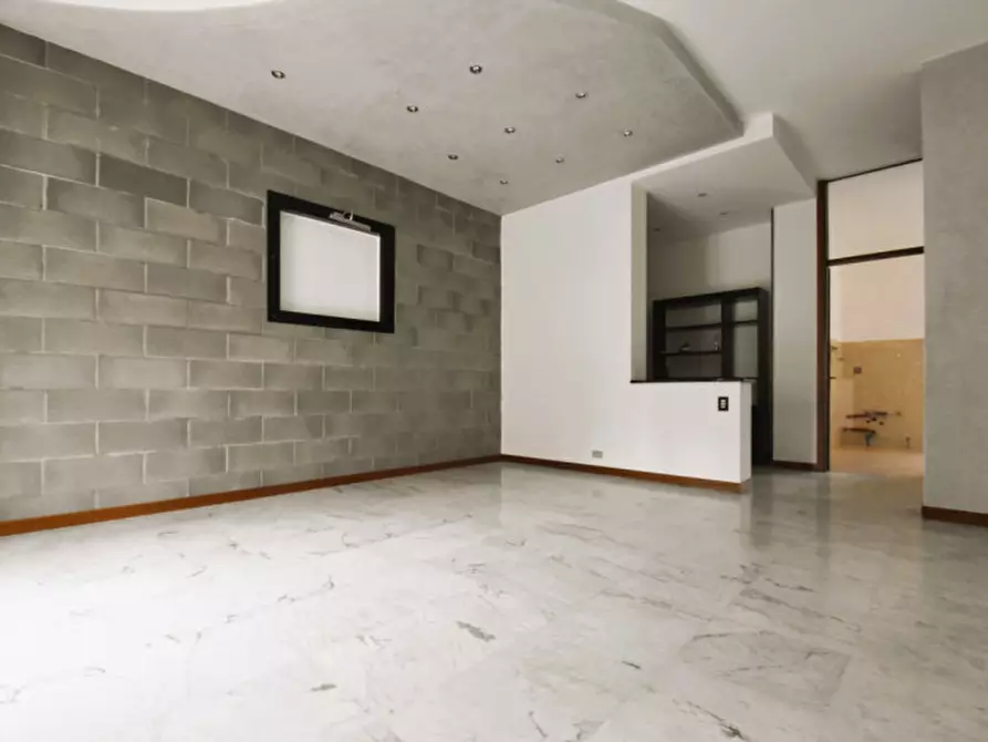 Immagine 11 di Appartamento in vendita  in Via Azzolini 2 a Bussolengo