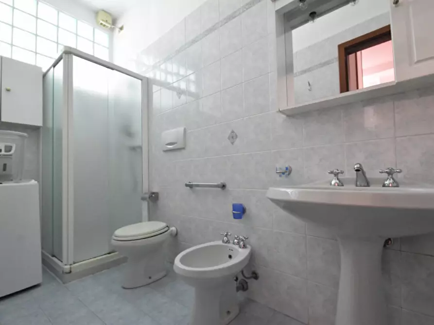 Immagine 21 di Appartamento in vendita  in Via Azzolini 2 a Bussolengo