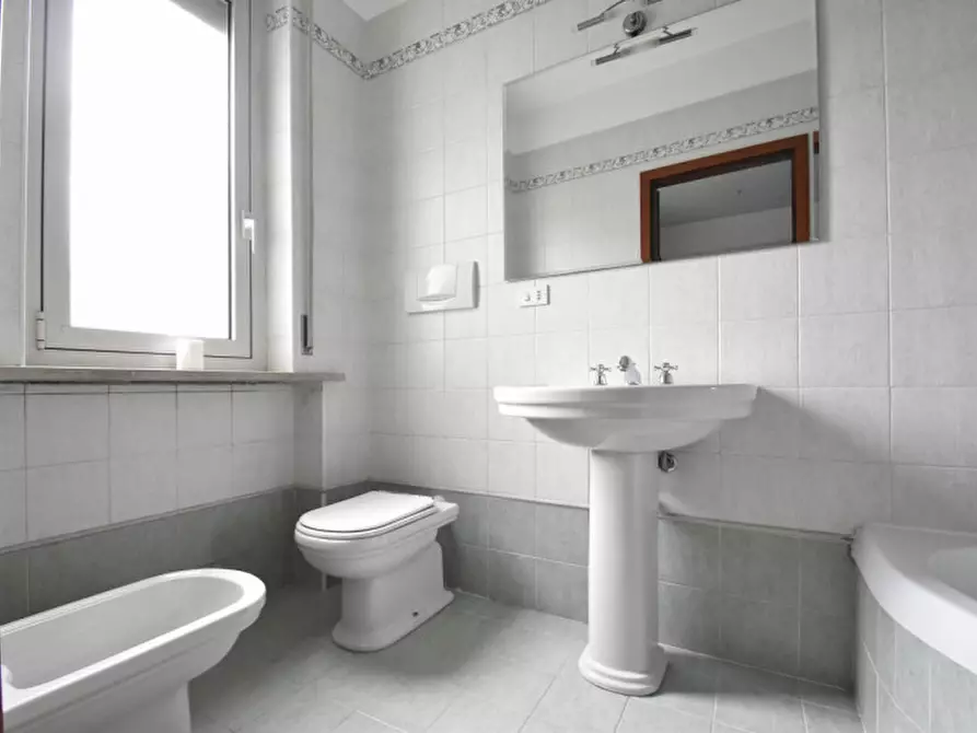 Immagine 25 di Appartamento in vendita  in Via Azzolini 2 a Bussolengo