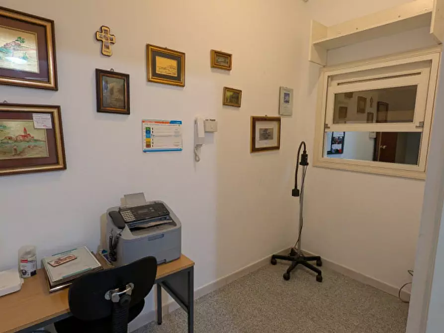 Immagine 8 di Ufficio in vendita  in Via Baldassarre Longhena 47 a Olbia