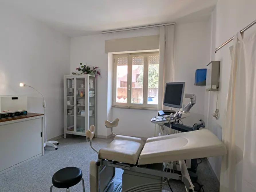 Immagine 25 di Ufficio in vendita  in Via Baldassarre Longhena 47 a Olbia