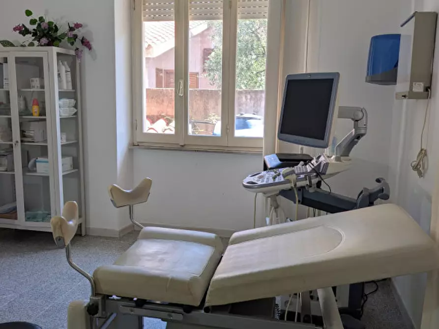 Immagine 28 di Ufficio in vendita  in Via Baldassarre Longhena 47 a Olbia