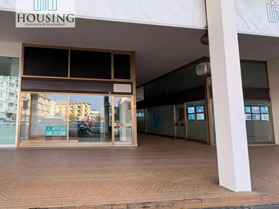 Immagine 25 di Attività commerciale in affitto  in Piazza Sacro Cuore a Abano Terme