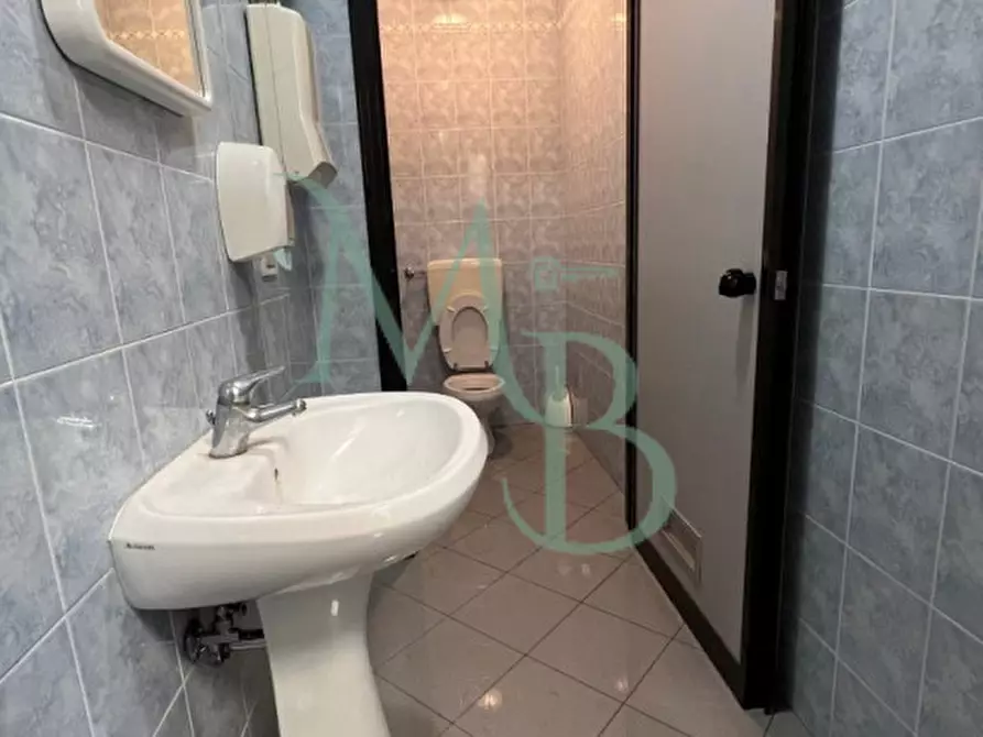 Immagine 10 di Ufficio in affitto  in Via Vigonovese a Padova