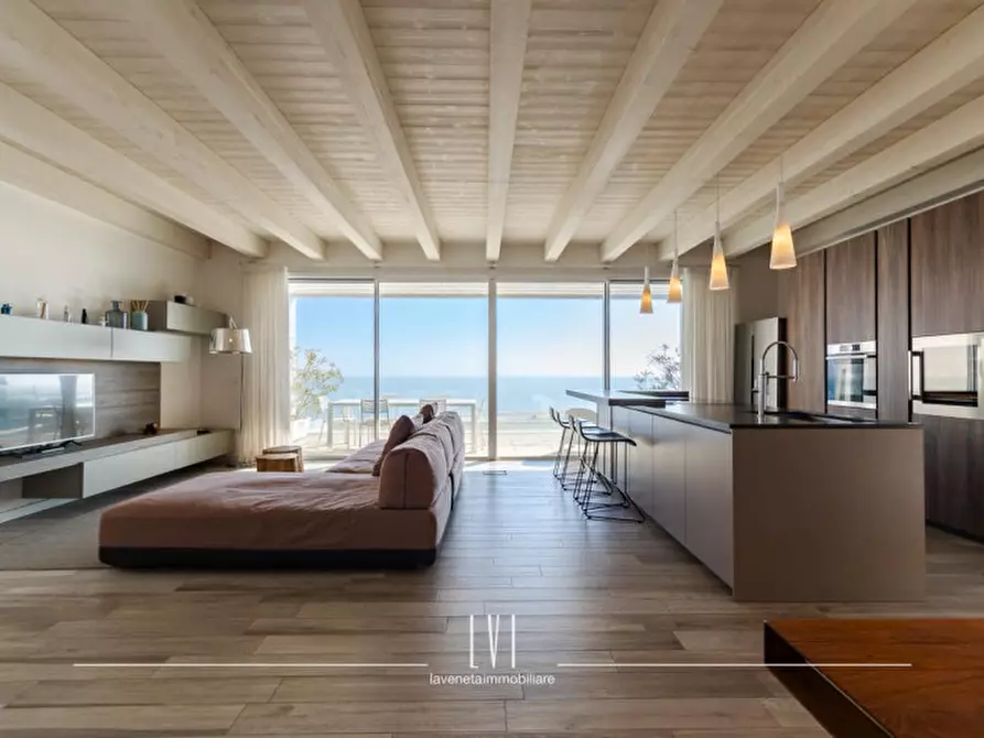 Immagine 1 di Attico in vendita  in via luigi dal moro 45 a Caorle