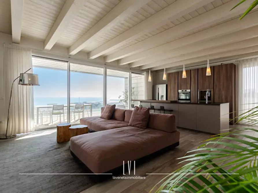 Immagine 2 di Attico in vendita  in via luigi dal moro 45 a Caorle