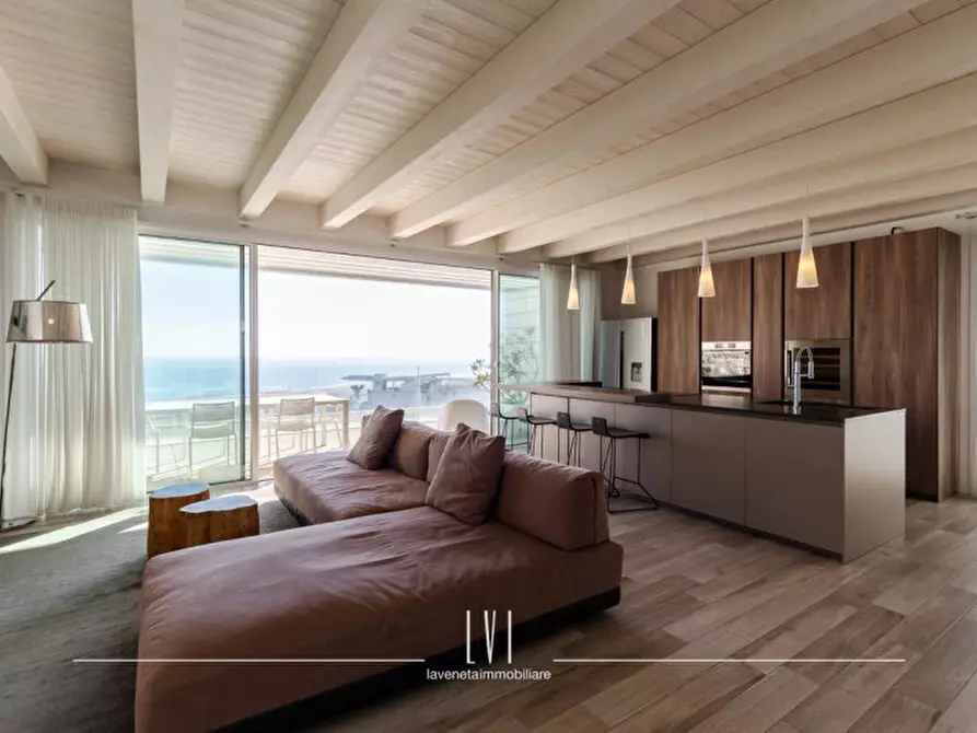 Immagine 35 di Attico in vendita  in via luigi dal moro 45 a Caorle