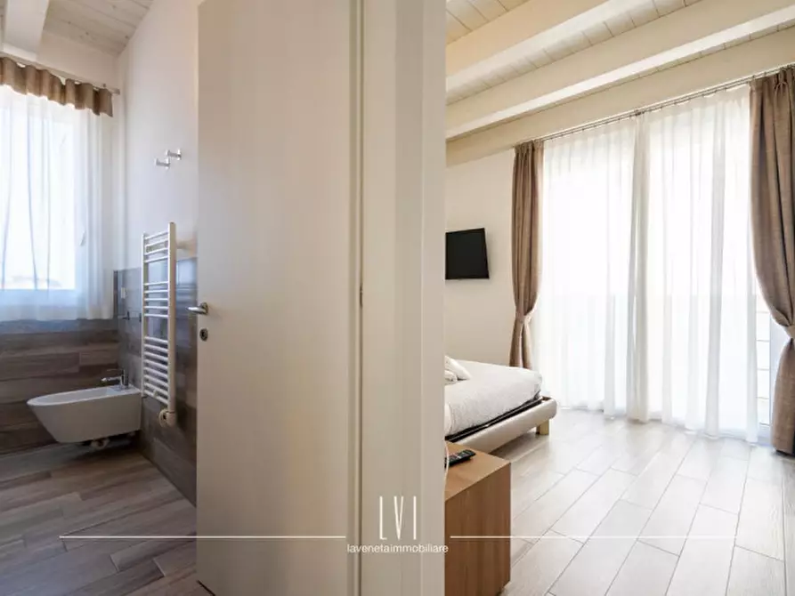 Immagine 54 di Attico in vendita  in via luigi dal moro 45 a Caorle