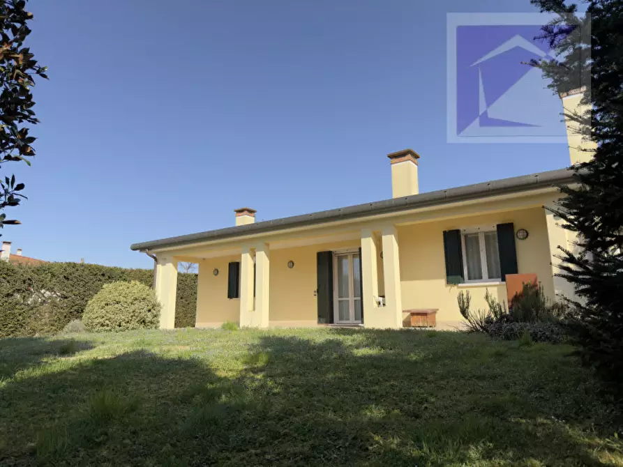 Immagine 3 di Villa in vendita  a Campodarsego