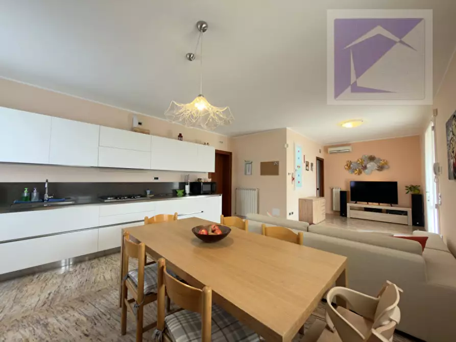 Immagine 16 di Villa in vendita  a Campodarsego