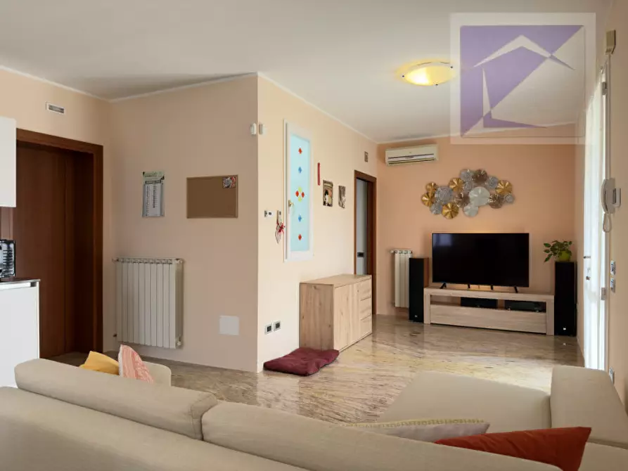 Immagine 17 di Villa in vendita  a Campodarsego