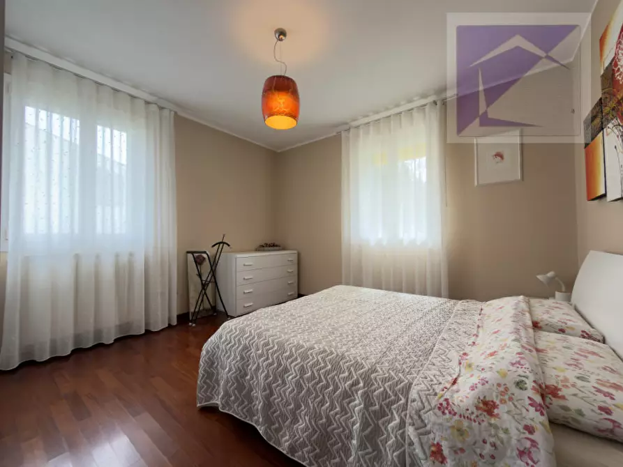 Immagine 22 di Villa in vendita  a Campodarsego