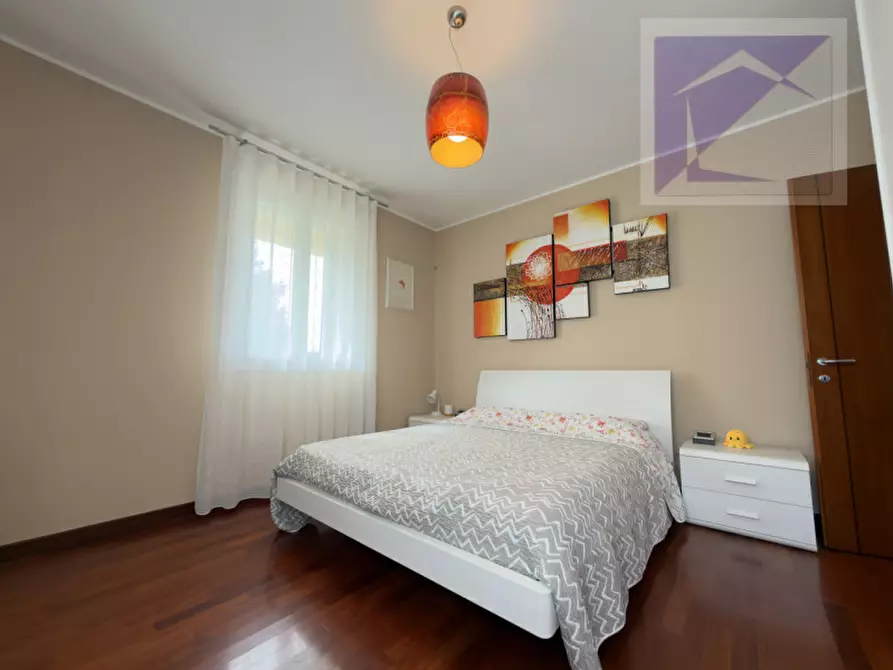 Immagine 23 di Villa in vendita  a Campodarsego