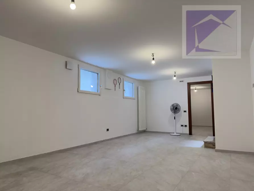 Immagine 32 di Villa in vendita  a Campodarsego