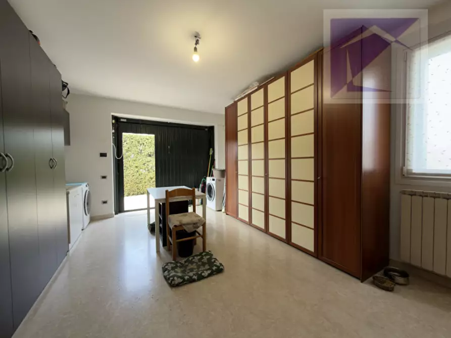 Immagine 36 di Villa in vendita  a Campodarsego