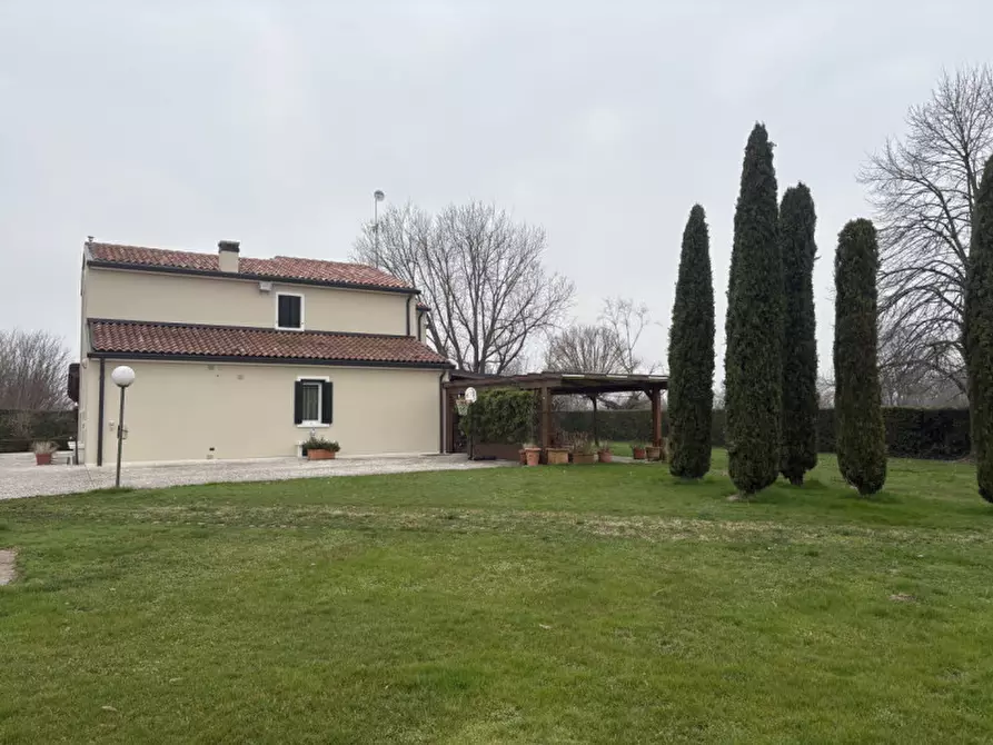 Immagine 23 di Villa in vendita  in Via Capitello a Veggiano