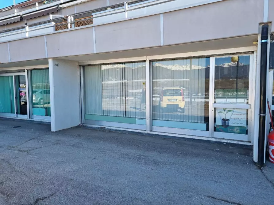 Immagine 1 di Negozio in vendita  a Cavareno