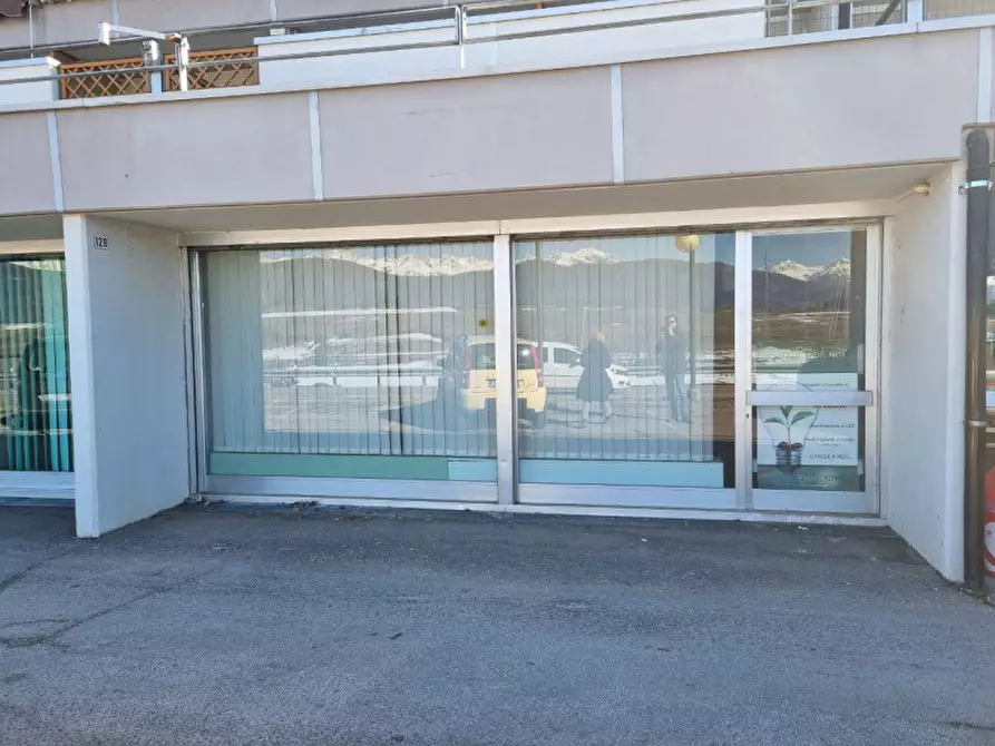 Immagine 2 di Negozio in vendita  a Cavareno