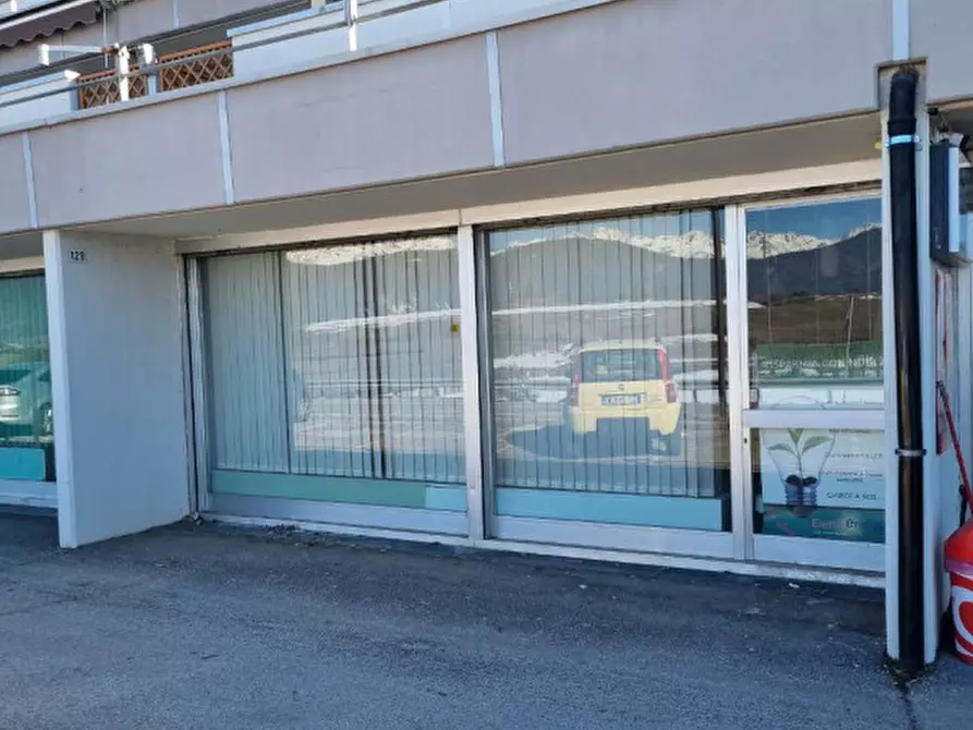 Immagine 4 di Negozio in vendita  a Cavareno