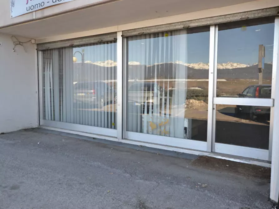 Immagine 13 di Negozio in vendita  a Cavareno